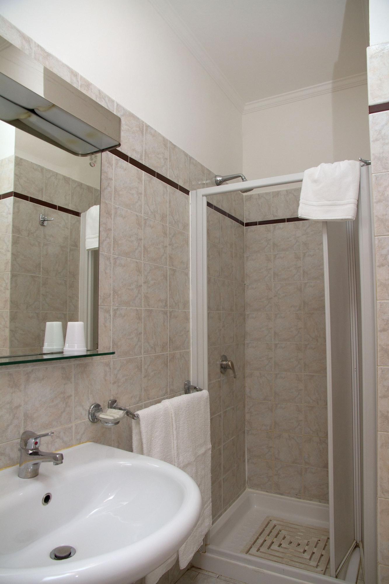Gaudi Guesthouse Rome Bagian luar foto