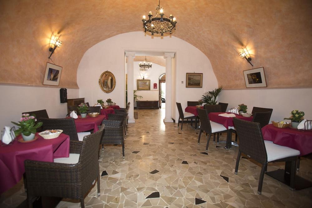 Gaudi Guesthouse Rome Bagian luar foto