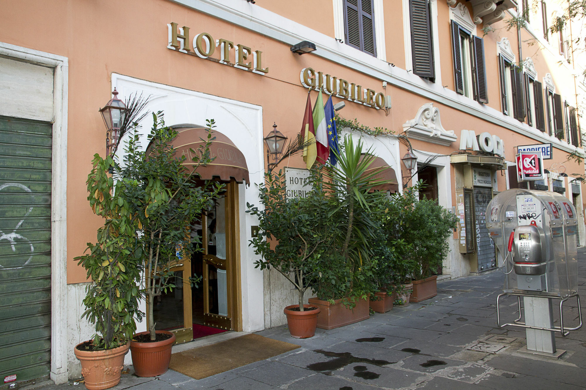 Gaudi Guesthouse Rome Bagian luar foto