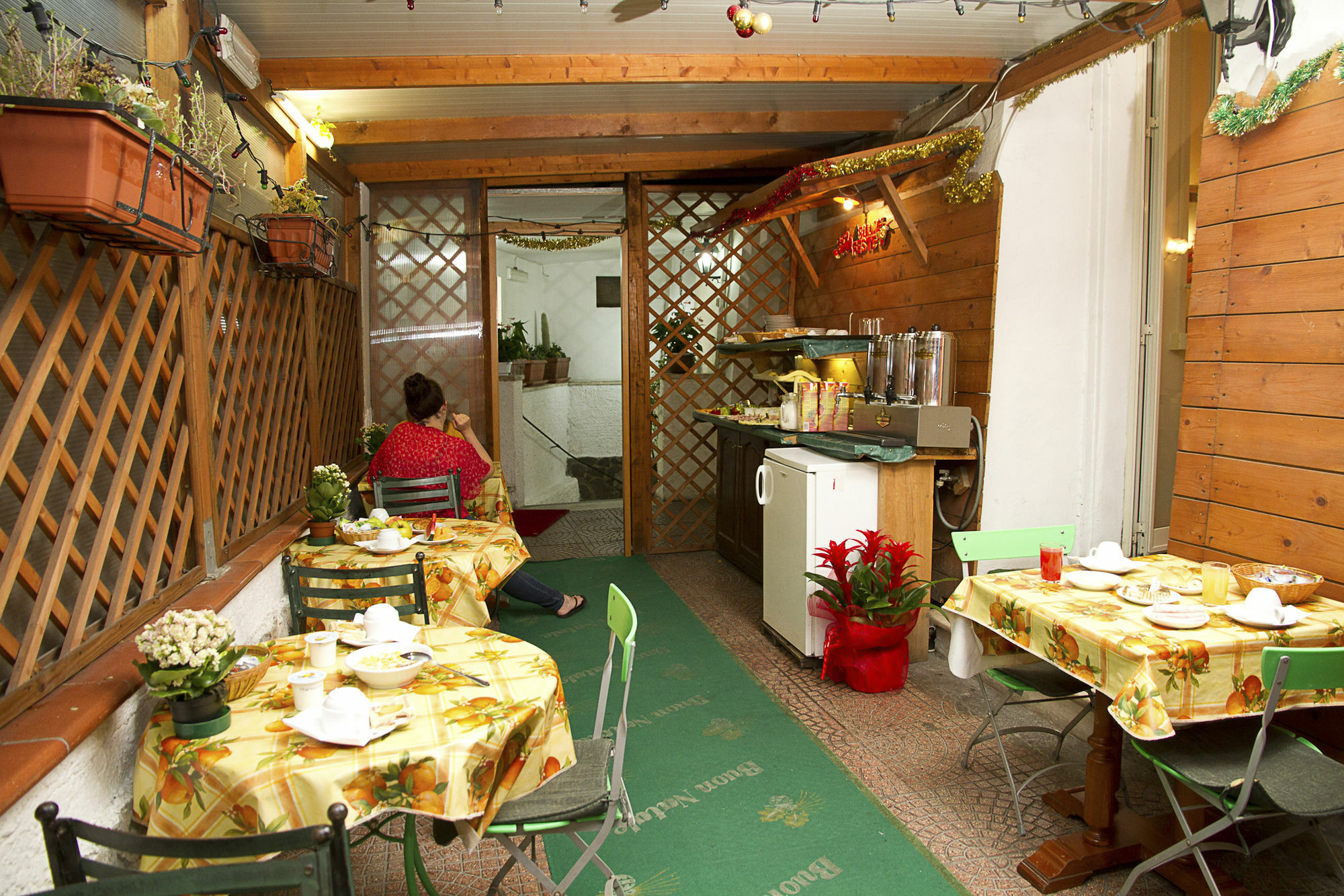 Gaudi Guesthouse Rome Bagian luar foto